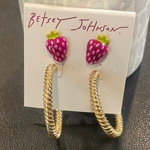 NWT Betsey Johnson Duo Earring Set